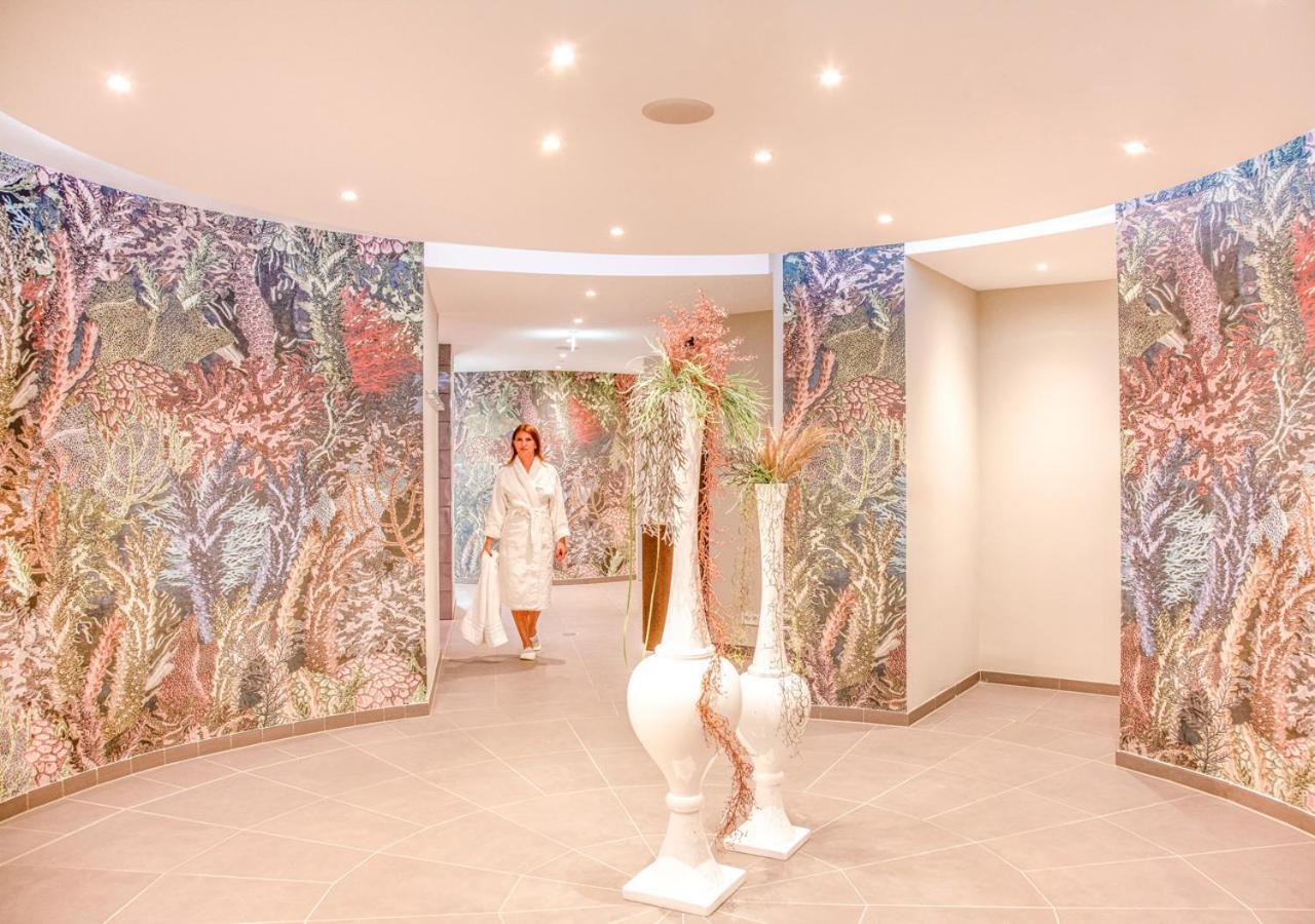 Das Ahlbeck Hotel & Spa ゼーバート・ヘリングスドルフ エクステリア 写真