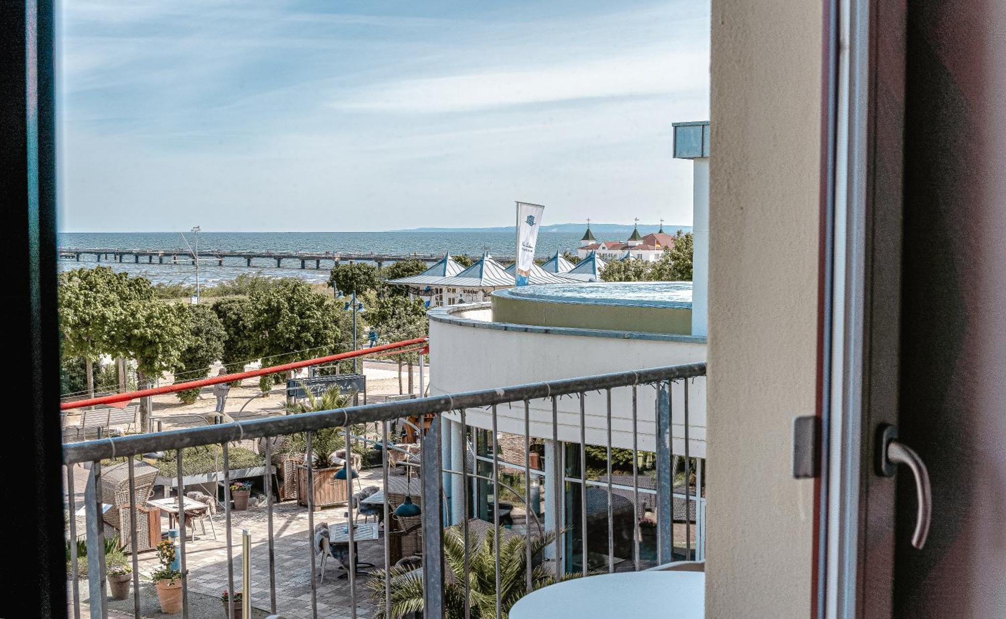 Das Ahlbeck Hotel & Spa ゼーバート・ヘリングスドルフ エクステリア 写真